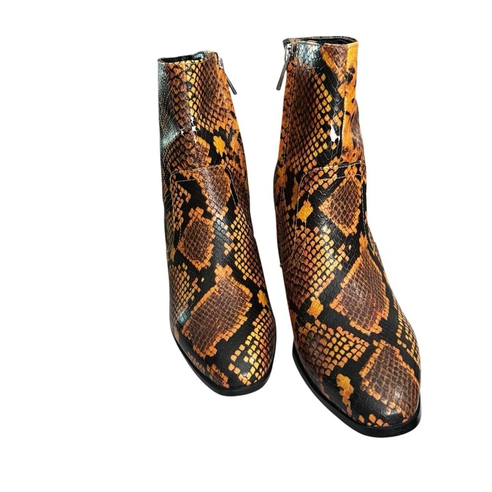 Bikercore Orange & Black Faux Snakeskin Ankle Boots by Steve Madden | Size 8.5